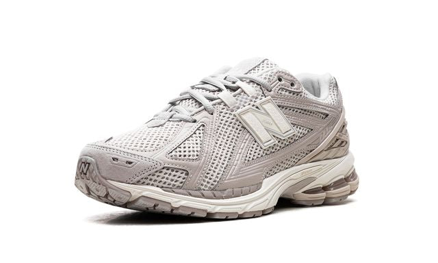 NB 1906R "Grey Day"