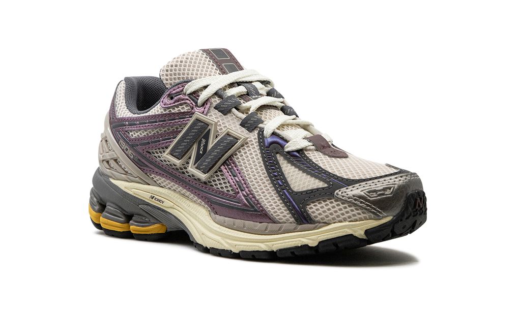 NB 1906R "LICORICE"