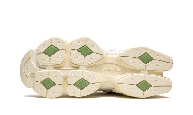 NB 9060 Bricks and Wood
