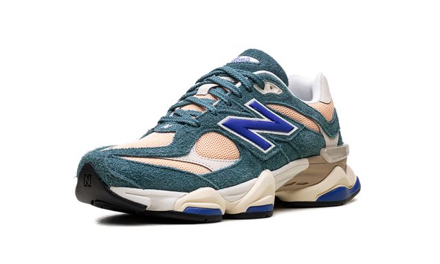 NB 9060 Nouvel épicéa violet