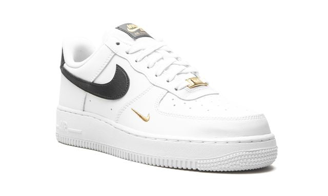 NK Air Force 1 Essential White Black Gold