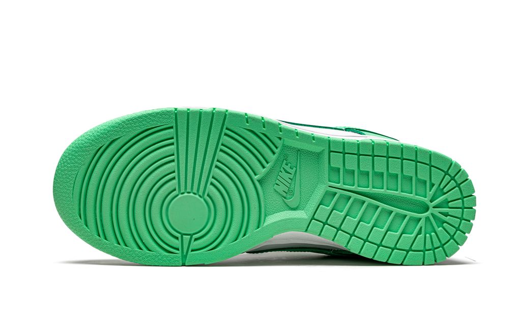 NK Dunk Low Green Glow