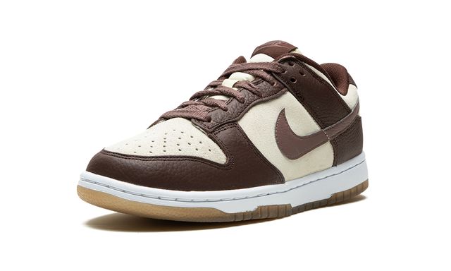 NK Dunk Low Prune Eclipse
