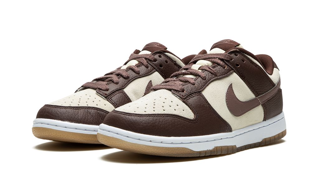 NK Dunk Low Prune Eclipse