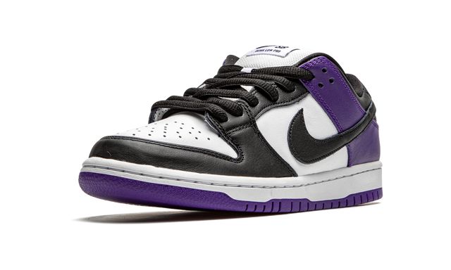 NK SB Dunk Low Court Violet