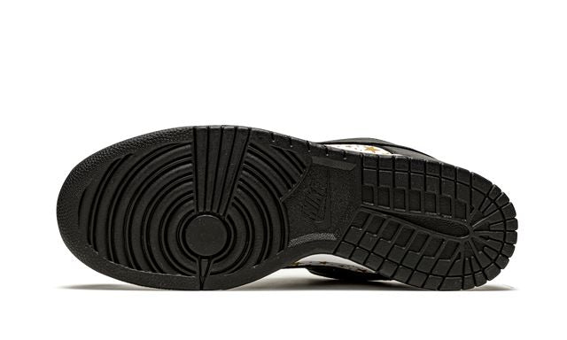 NK SB Dunk Low Supreme Stars Black