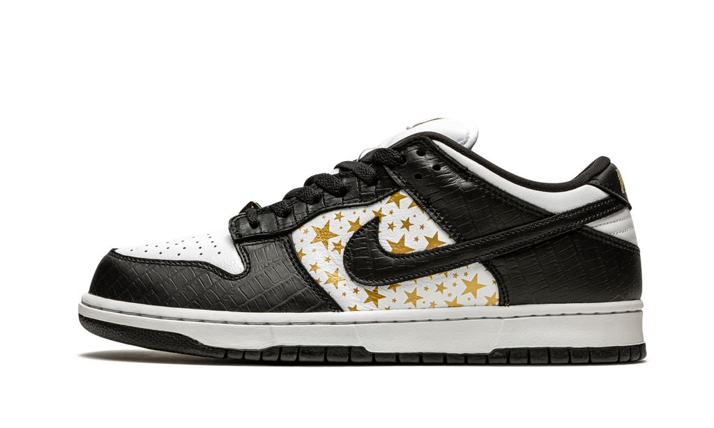 NK SB Dunk Low Supreme Stars Black