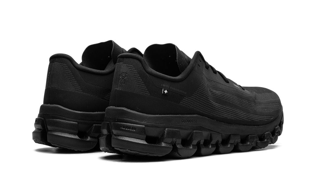 On Cloudflow 4 IKON Magnet Black