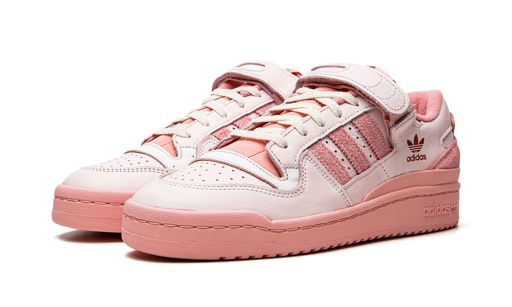 ADDS Forum 84 Low Pink zu Hause