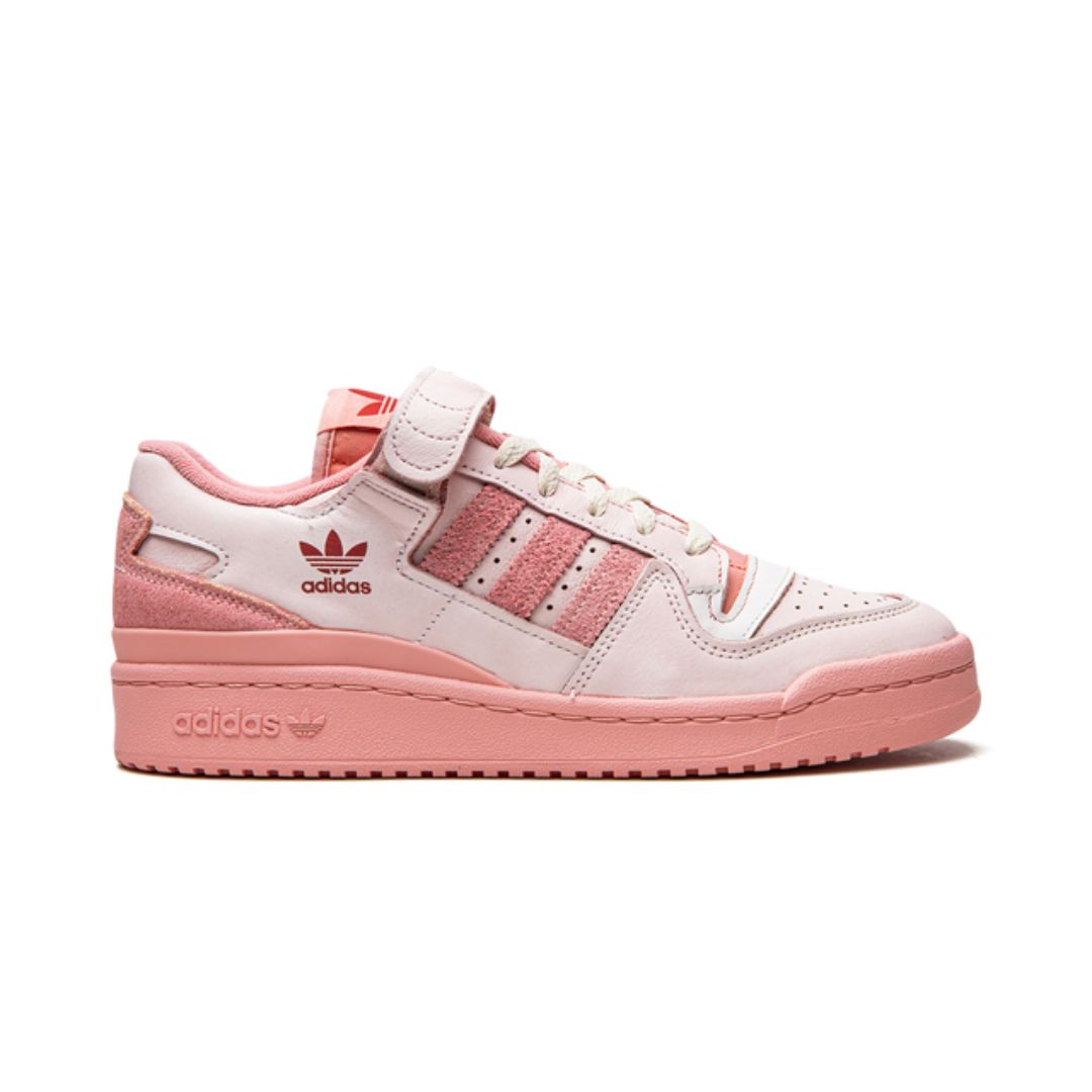 ADDS Forum 84 Low Pink zu Hause