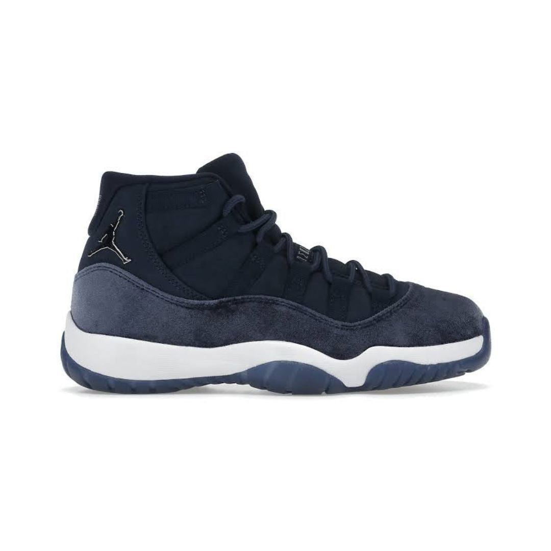 Jordan 11 Retro Mitternacht Marine