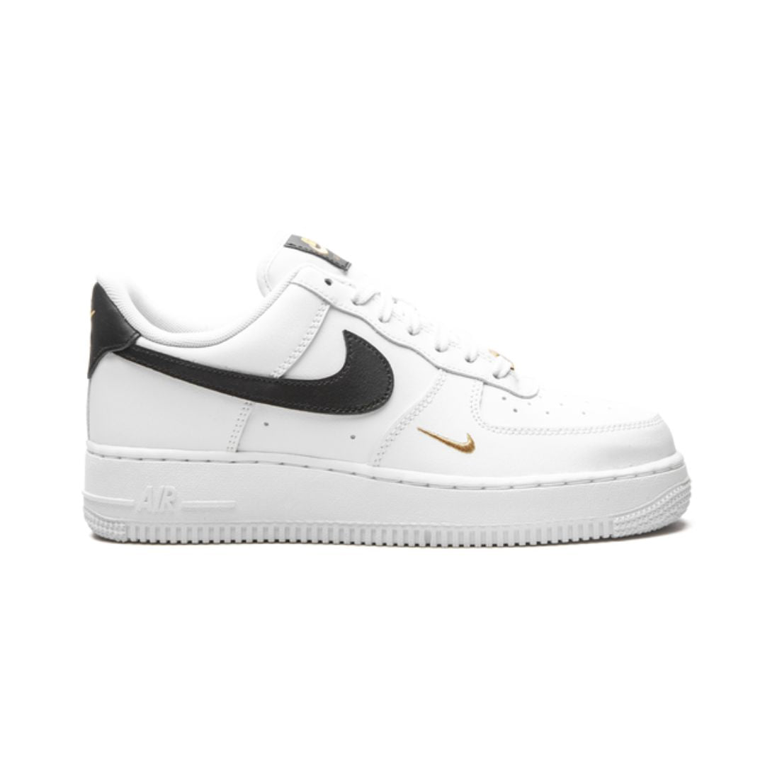 NK Air Force 1 Essential White Black Gold