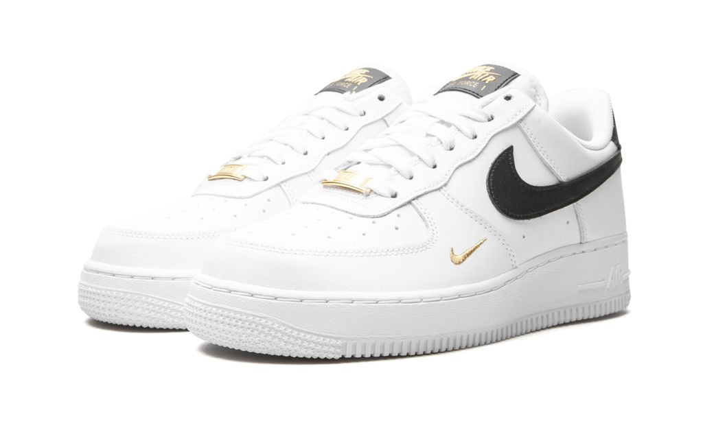 NK Air Force 1 Essential White Black Gold