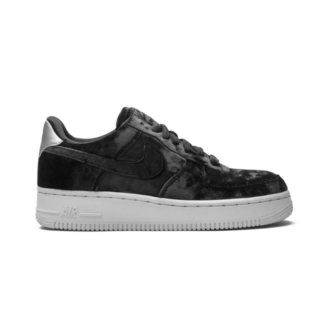 NK Air Force 1 Low  "Black Velvet"