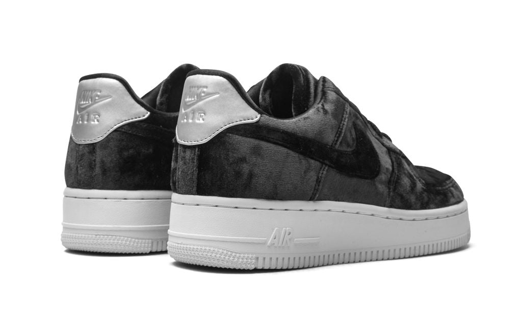 NK Air Force 1 Low  "Black Velvet"