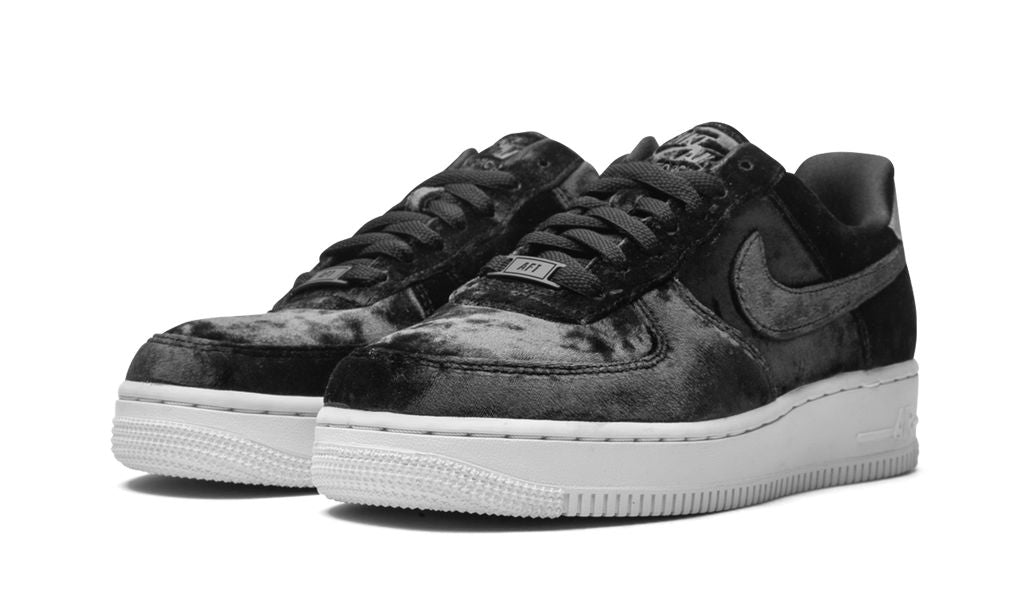 NK Air Force 1 Low  "Black Velvet"