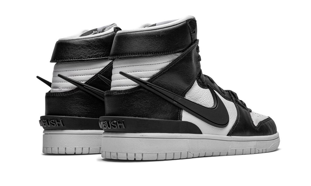 NK Dunk High Ambush Black White