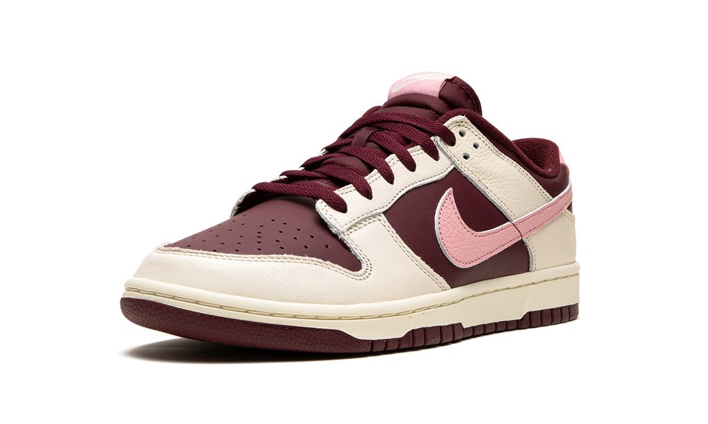 NK Dunk Low Premium Valentine's Day
