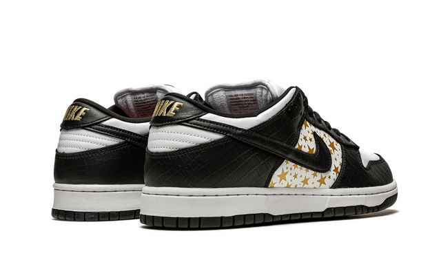 NK SB Dunk Low Supreme Stars Black