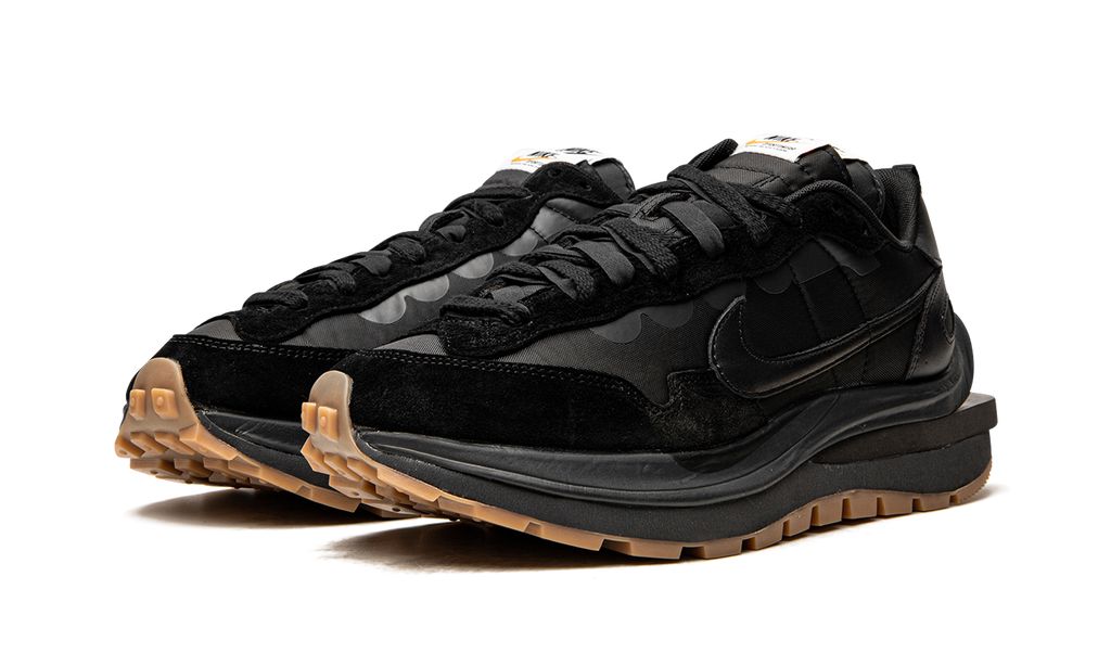 NK Vaporwaffle Sacai Gomme Noire 