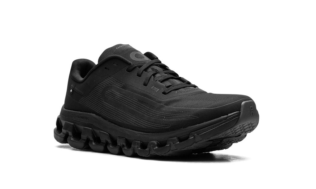 On Cloudflow 4 IKON Magnet Black