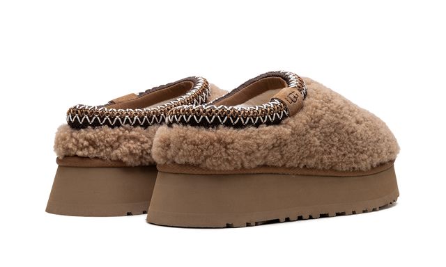 UGG Tazz Maxi Curly « Châtaigne »